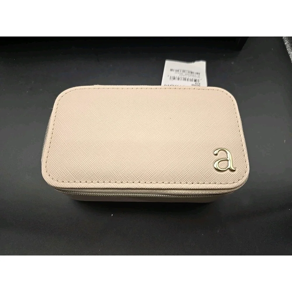 Nordstrom Beige Faux‎ Leather Travel Jewelry Case Zip-Around Lined Cream Gold A